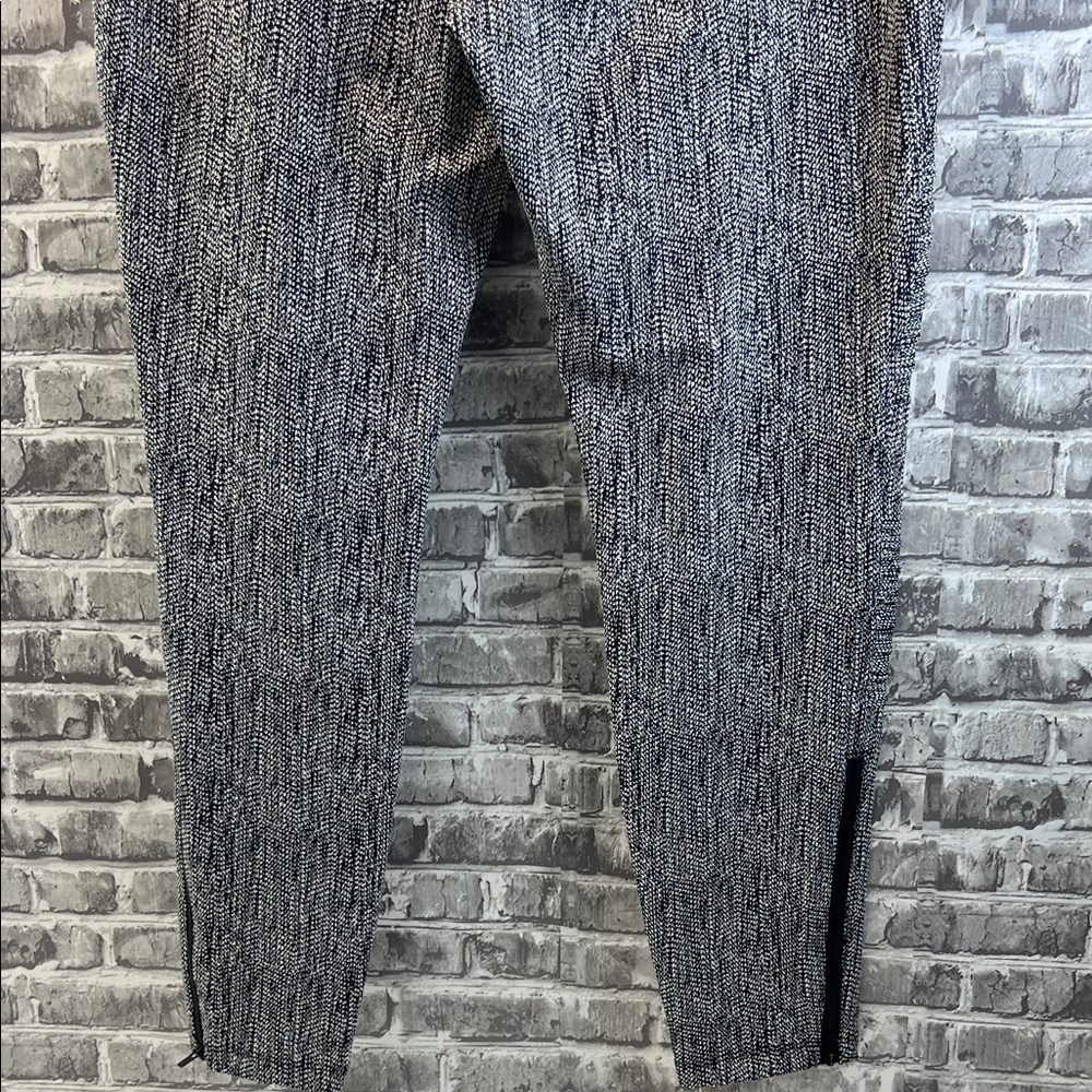 Athleta Black Textured Leggings - Picture 5 of 9